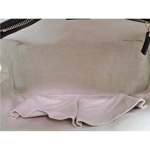 Gucci Black Crossbody Bag - Picture 8 of 16